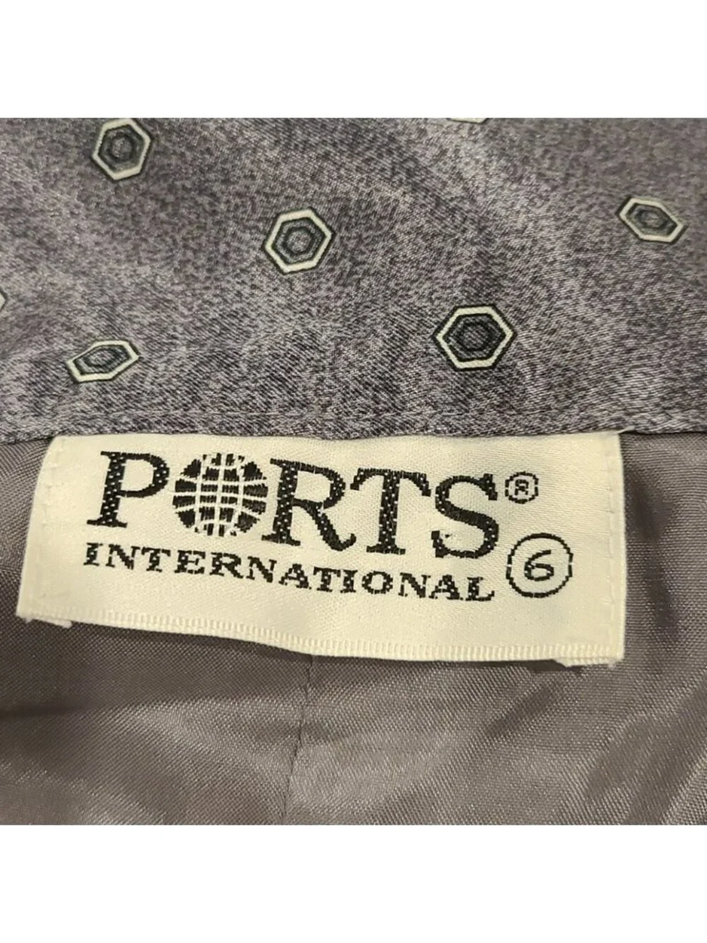 Ports international satin feel skirt Grey w/patter